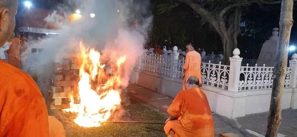 Last rite of swami smaranananda maharaj in belur math