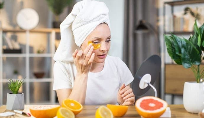 Skin Care: ত্বকের বয়স ধরে রাখতে ডায়েটে রাখুন এই কয়েকটি সুপারফুড! 