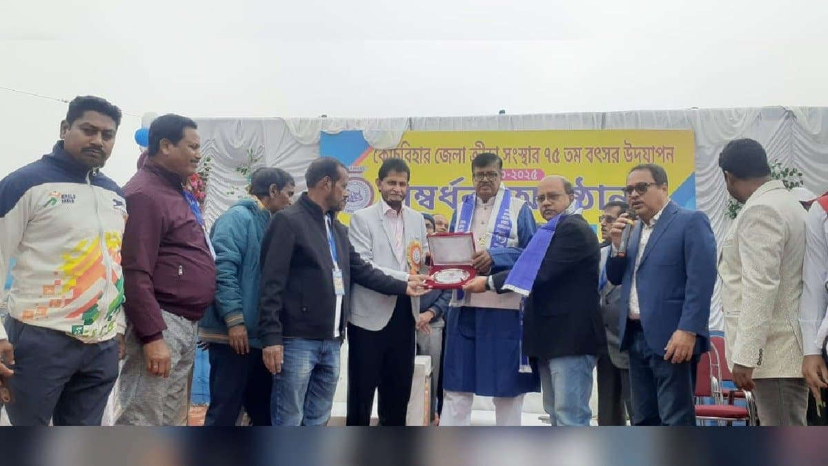 Cricketer sandip patil assures to coach junior cricketers of coochbehar gnr