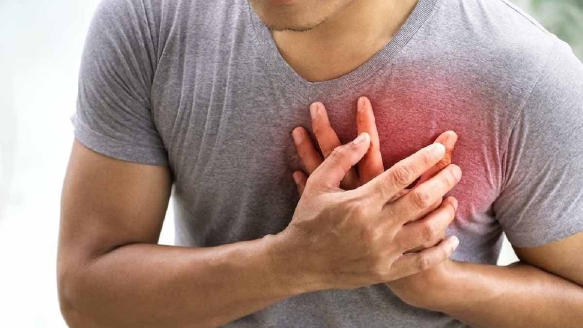 risk of heart attack is increasing among young people be alert if you notice these 8 symtoms LIF