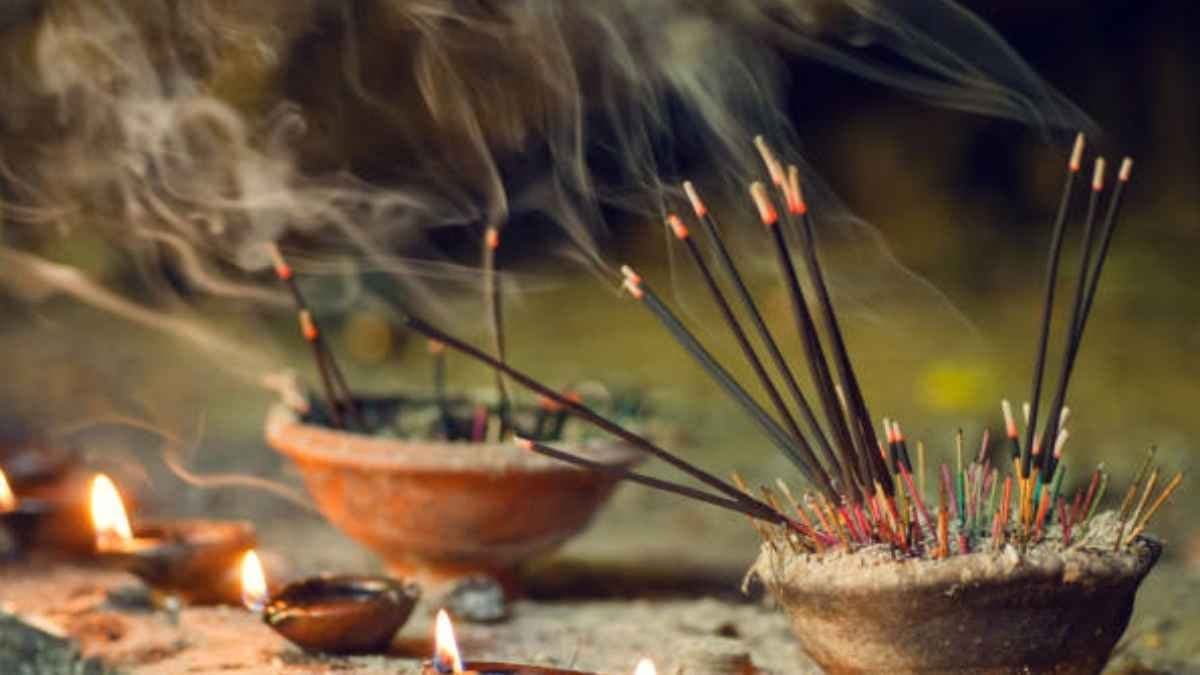  By using stick on the time of puja may cause harmful for lungs lif 