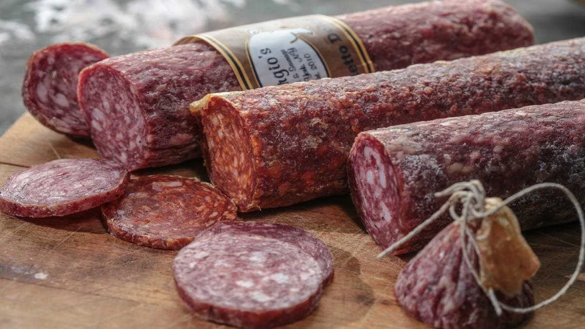 The internet is stunned by the salami cut of private part