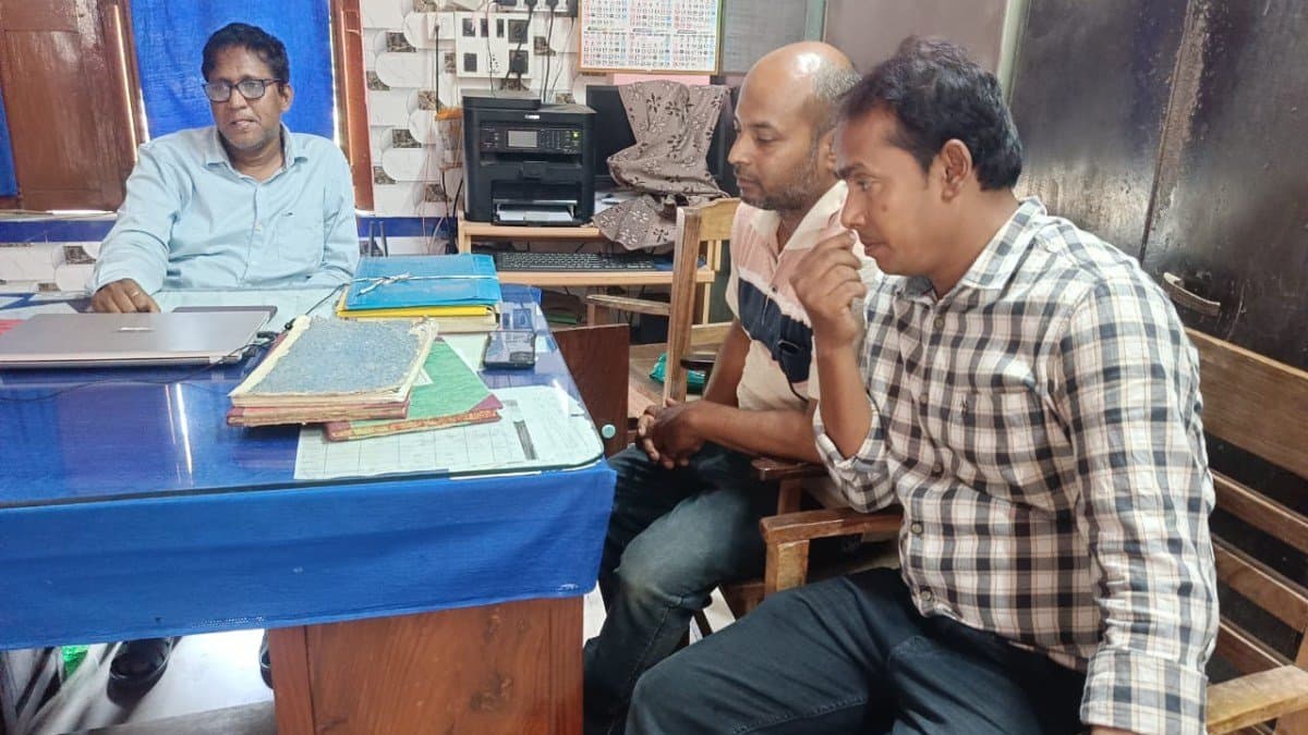 After getting assurance from Chief Minister Mamata Banerjee teachers are coming to school in Murshidabad 