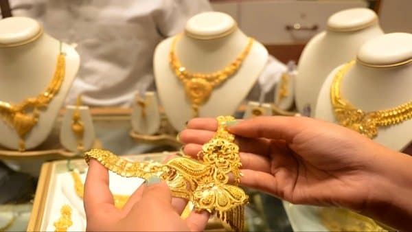 Gold Price Falls Today In India Check 22 Carat Gold Rate In Your City On November 4 gnr 