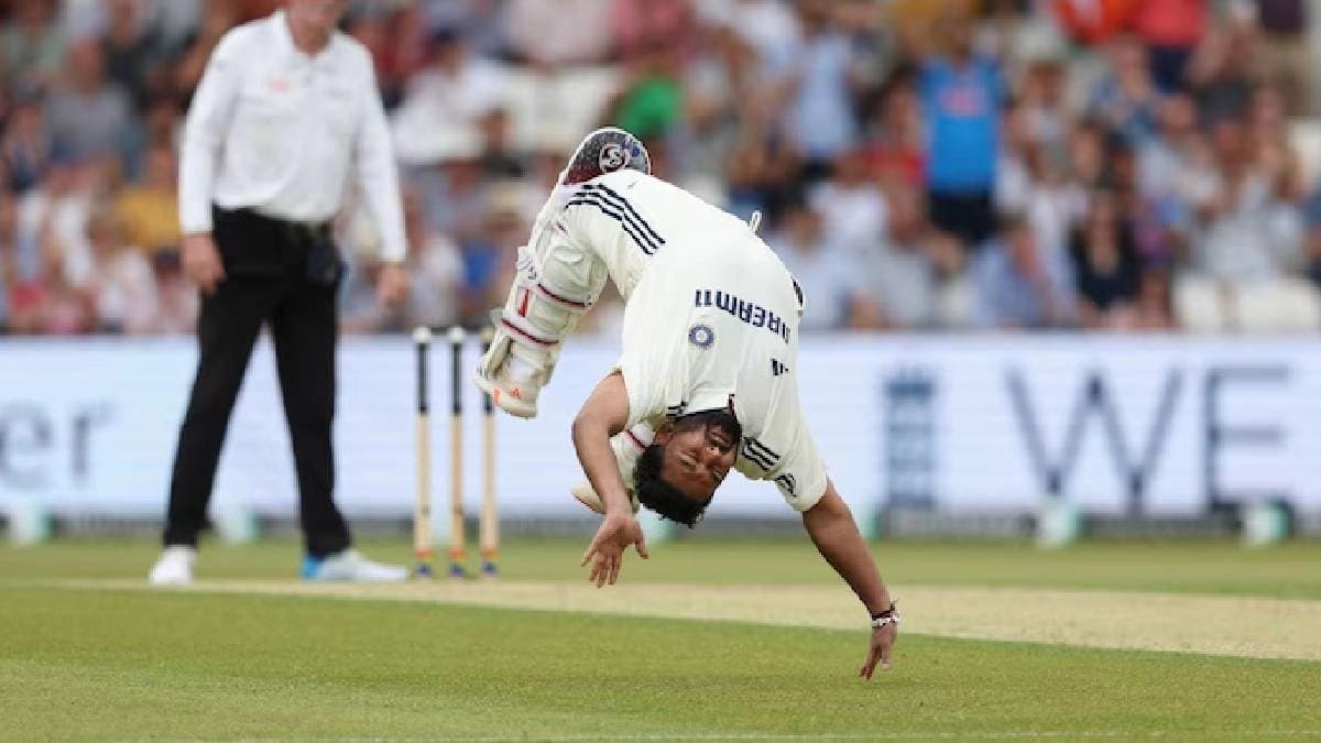 Harry Brook Copies Rishabh Pants Flip Act