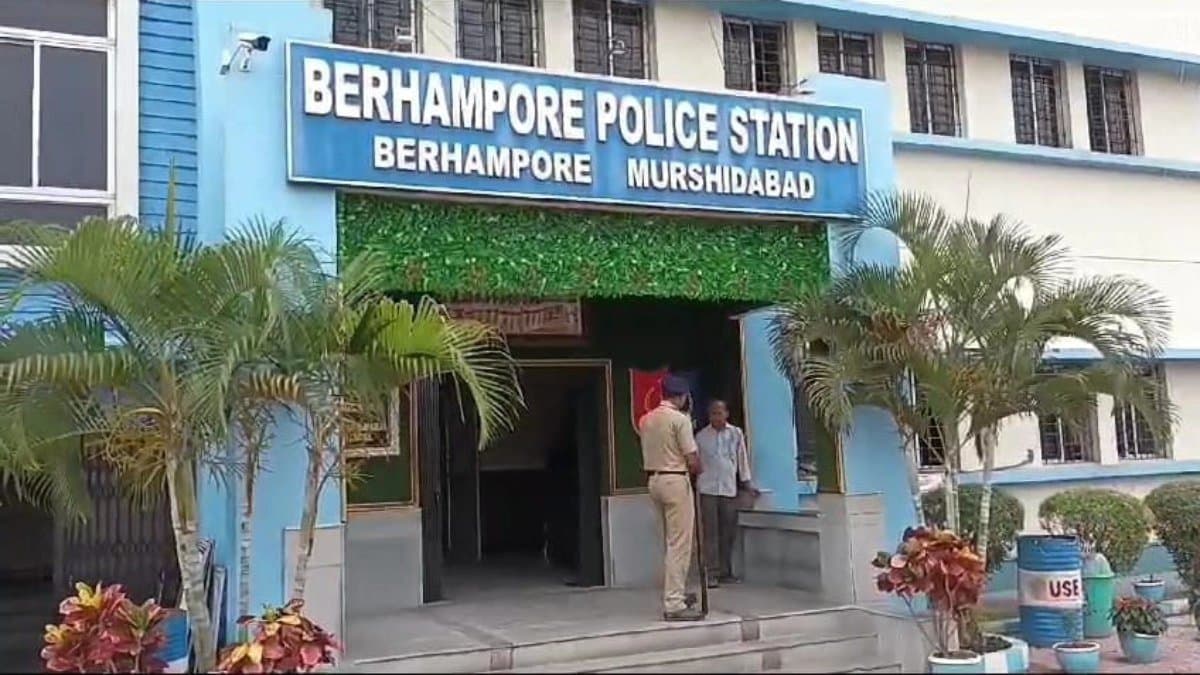 Employer gave electric shock to his employee during quarrel that led his death