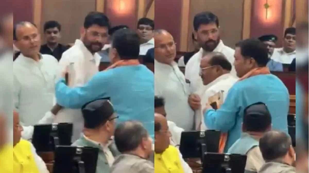  2 BJP MLAs Clash Inside UP Assembly