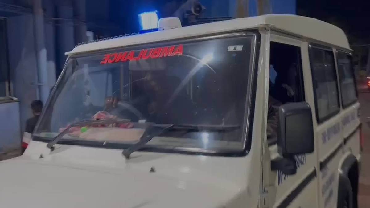  police personnel beaten up in labpur birbhum