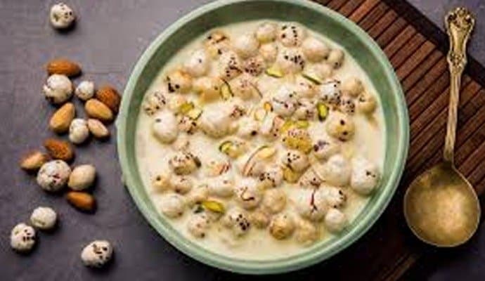 Eat makhana with milk and get magical benefits