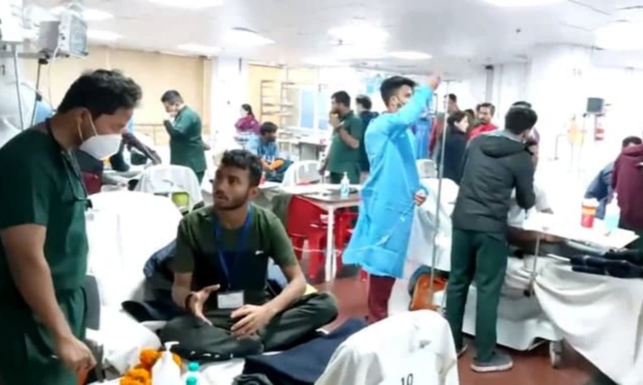 Rescued Uttarkashi workers undergo medical tests