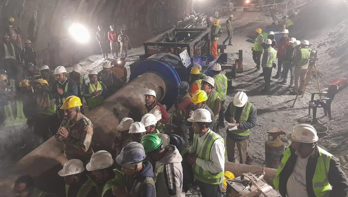 Nitin Gadkari Visits Uttarkashi Tunnel Collapse Site