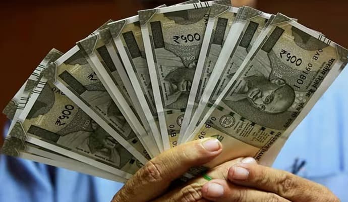 Central Govt Employees Likely To Get 3 percent DA Hike in September, Check Details gnr