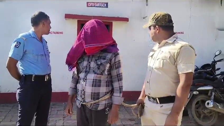 Malda panchayat member arrested in illegal weapon smuggling case gnr 