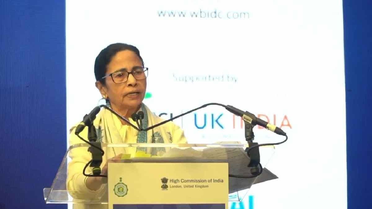 Mamata Banerjee invite london industrialist for investing in West Bengal   