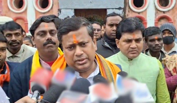 Sukanta Majumdar on sheikh shajahan 