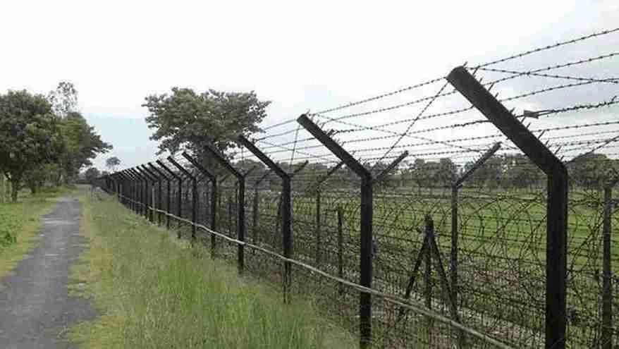 Bangladesh Police Official Arrested in North 24 Pargana 