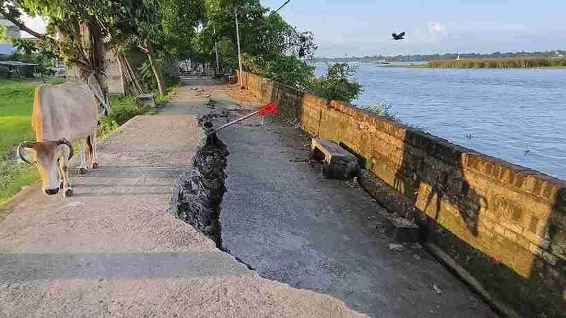 Ganga Erosion in Serampore before Durga Puja