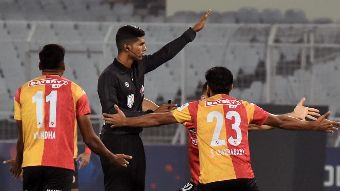 Poor refereeing, East Bengal-Odisha FC match ends in a stalemate