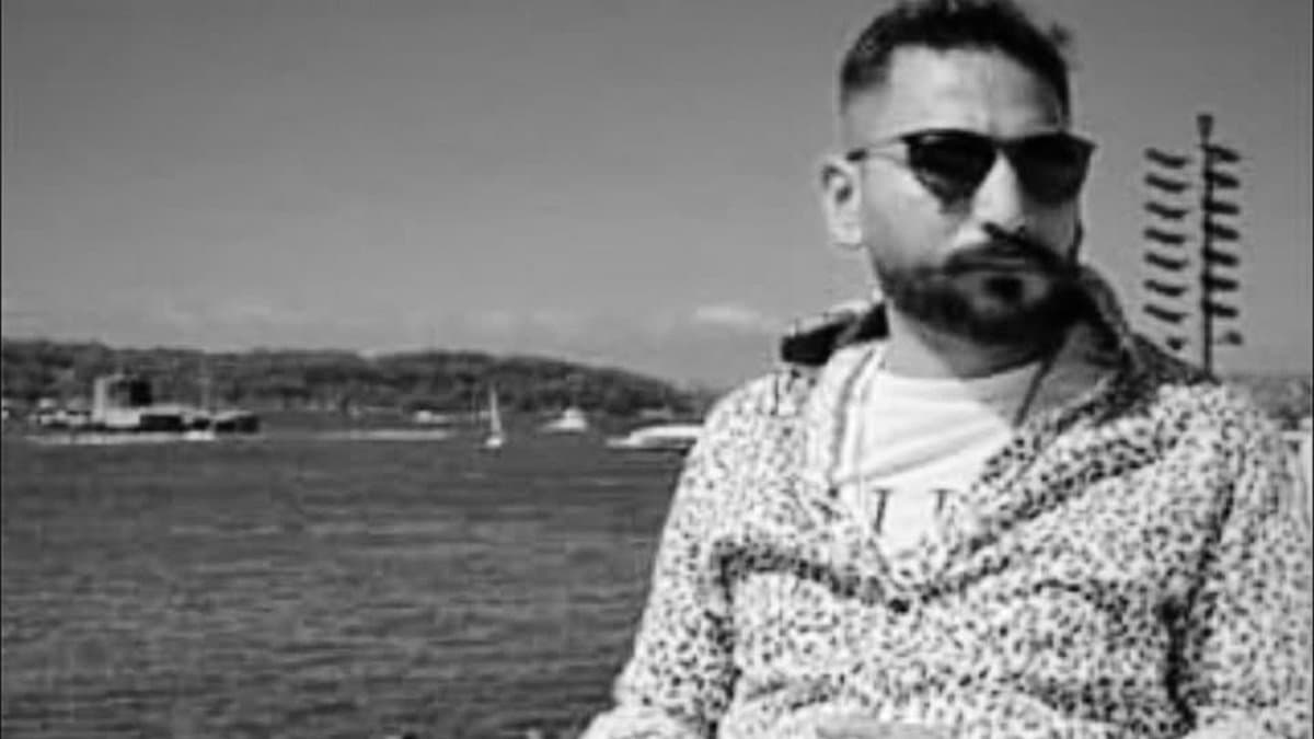 The memory of George Floyd returns Indian origin man is in Coma after police knelt on his neck in Australia