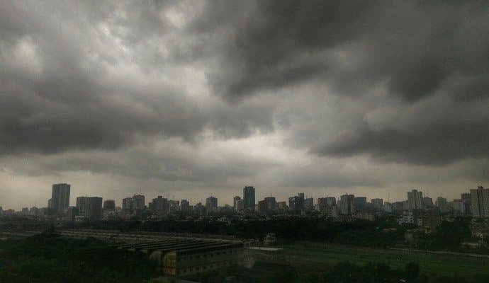 Cloudy skies in Kolkata since morning, cyclone ‘Michaung’ intensifies