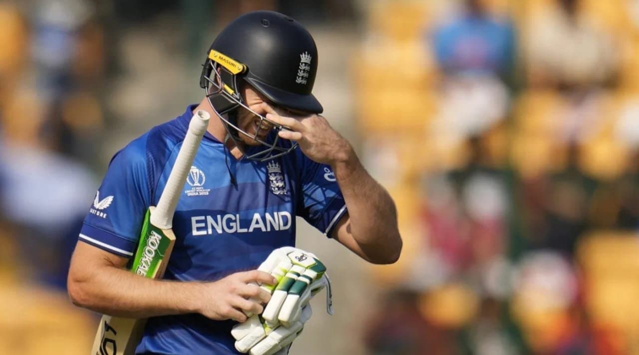 England faces another defeat, to bow out of semifinal
