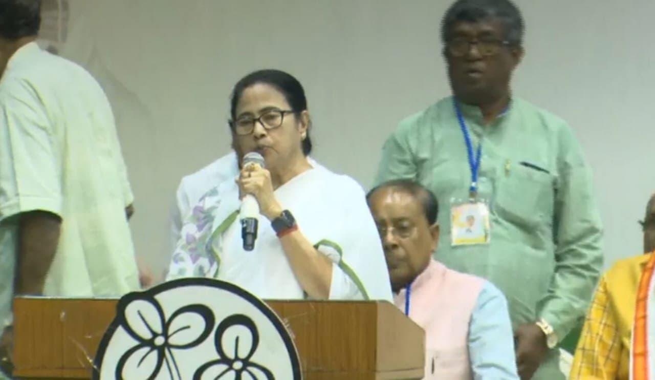 MAMATA KICKS OFF LOKSABHA POLL PREPARATION