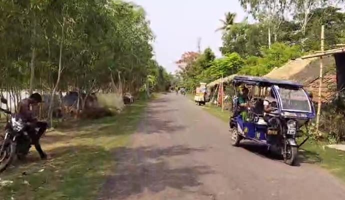 CBI Raids residence of two tmc leaders in contai