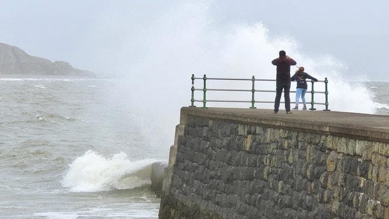 Storm Kathleen flight cancel in Britain 