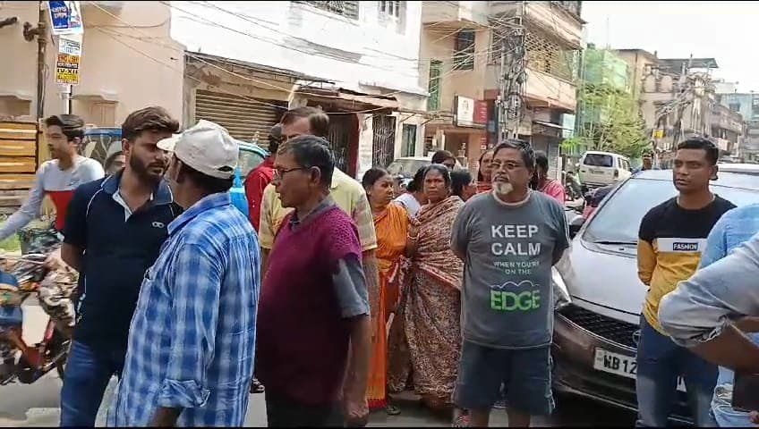 family members of deceased person alienate themselves in home