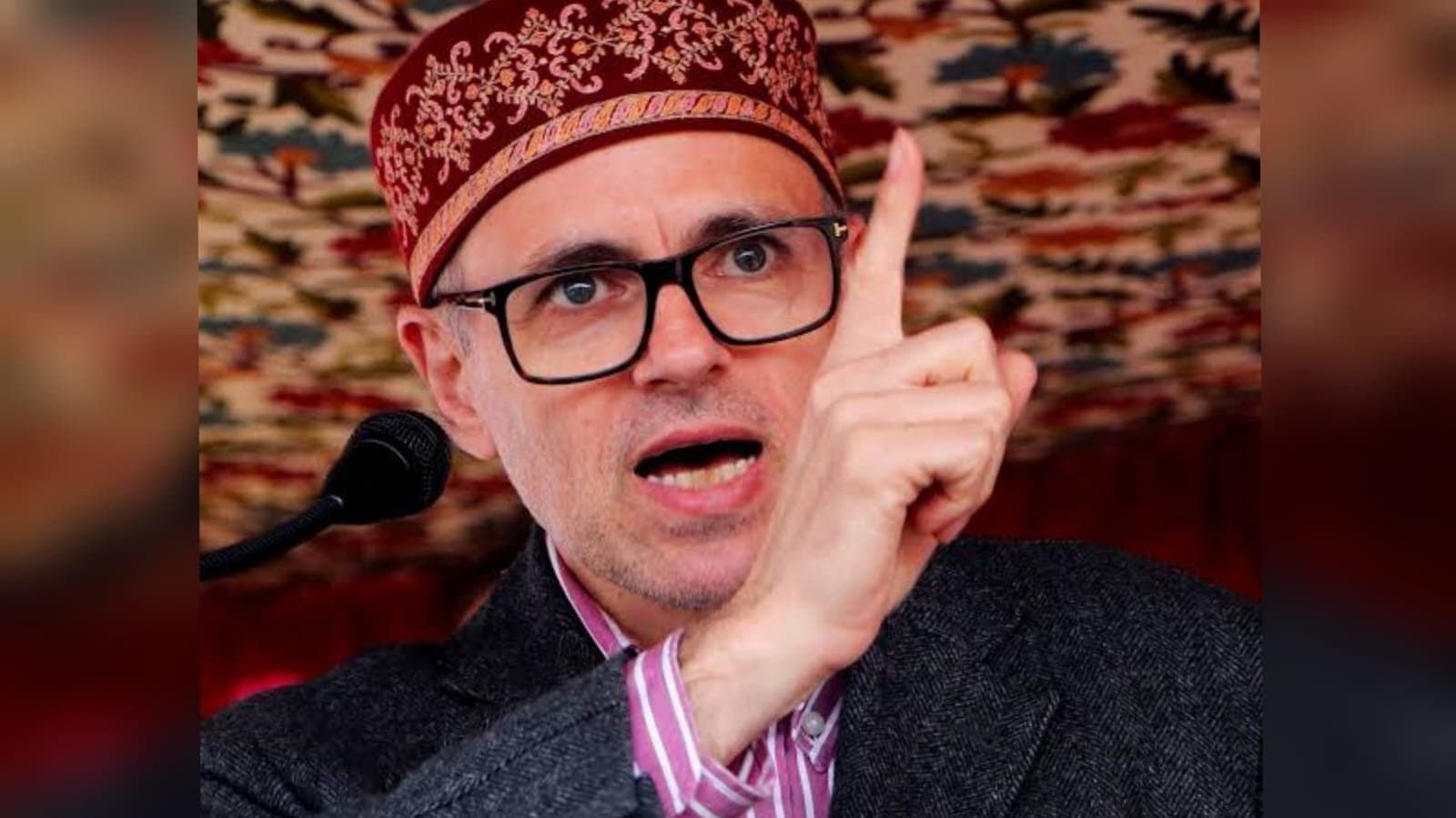 Omar Abdullah takes oath as a chief minister of Jammu Kashmir_gnr 