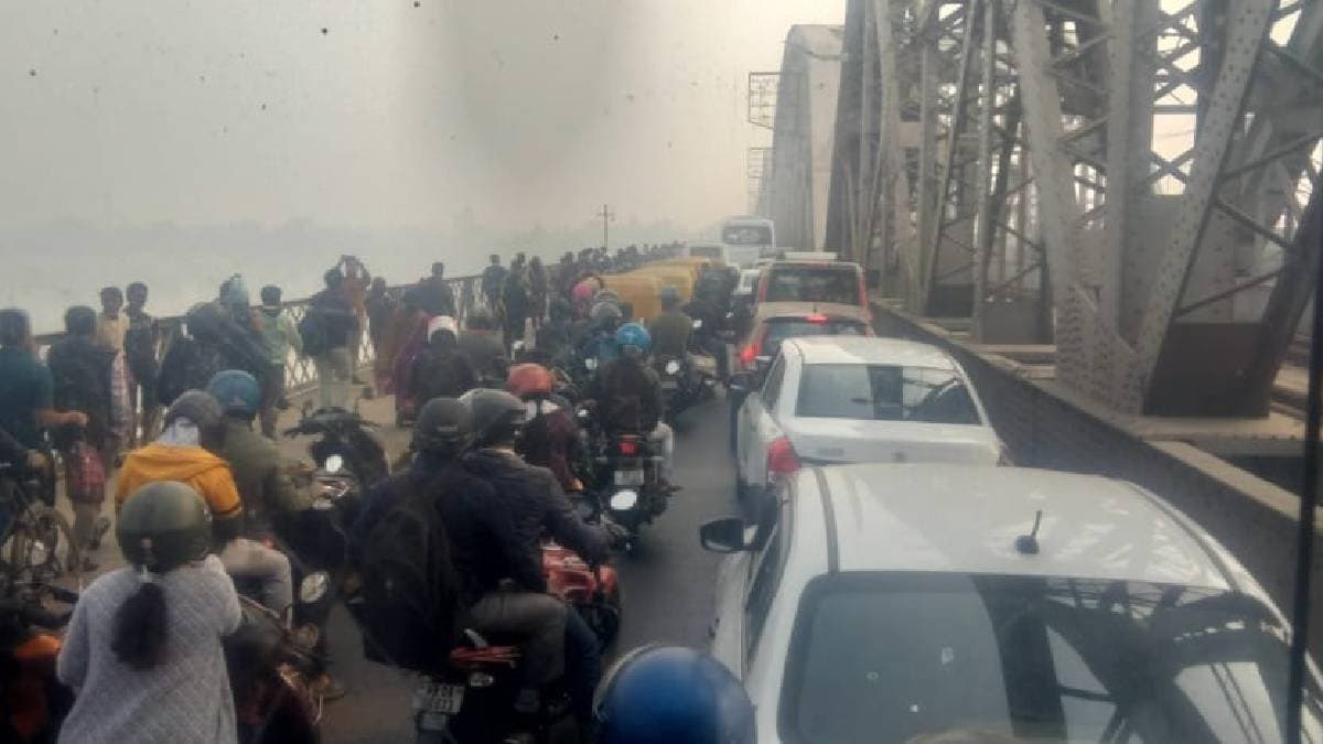 accident in belgharia expressway gnr