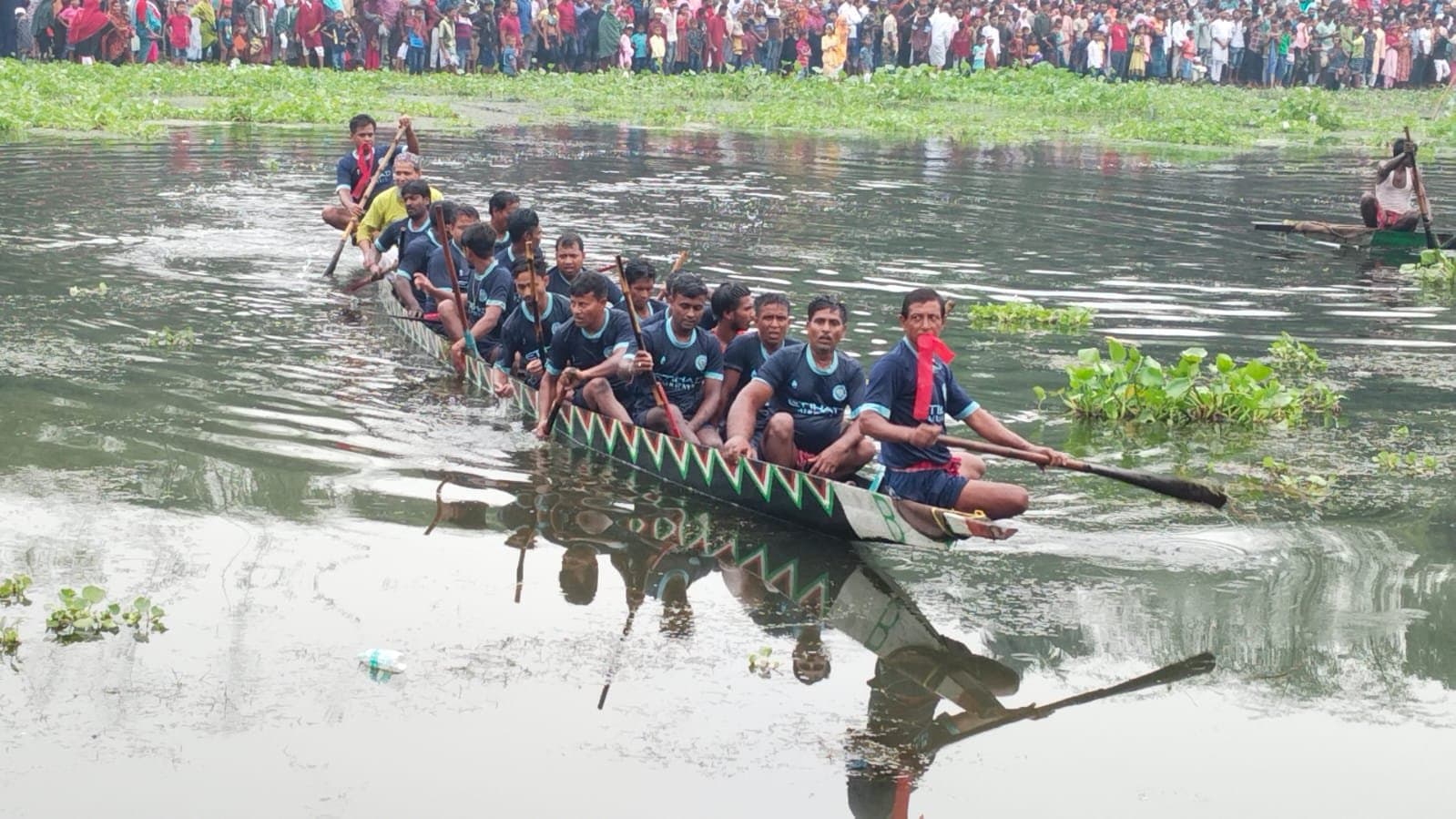 Boat race organized on the occasion of Eid
