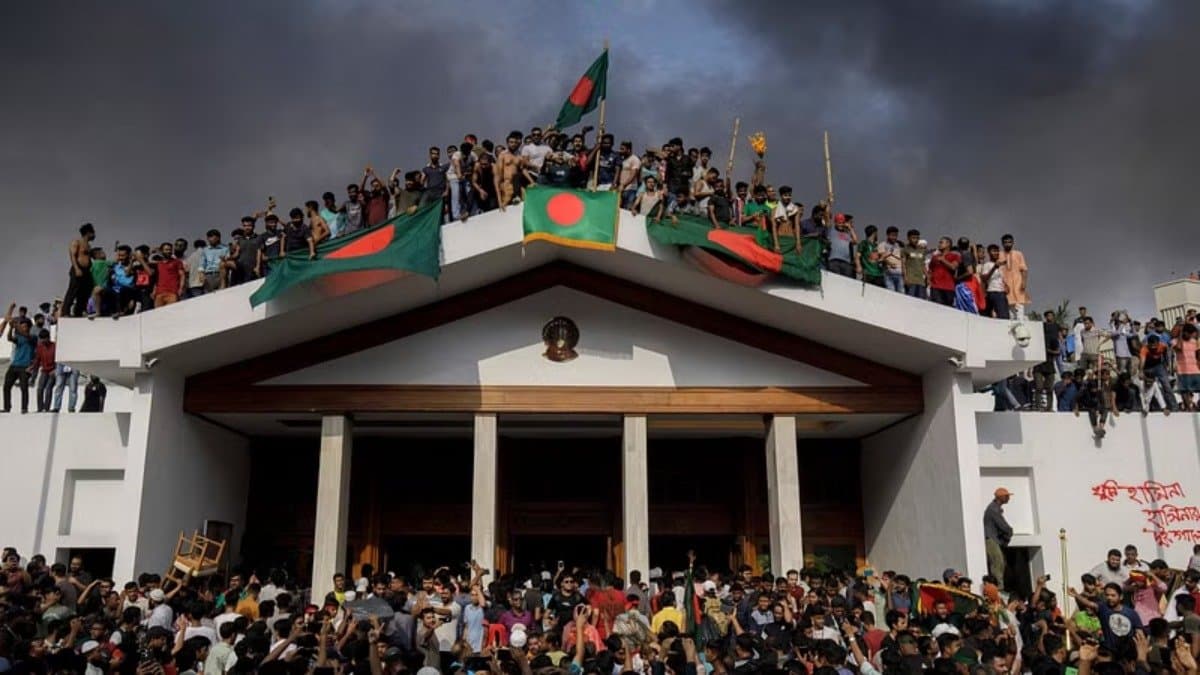  700-odd inmates remain fugitive after jailbreaks during Bangladesh unrest said government gnr