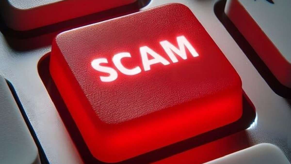 pune doctor loses rs 28 lakh after receiving a whatsapp call gnr