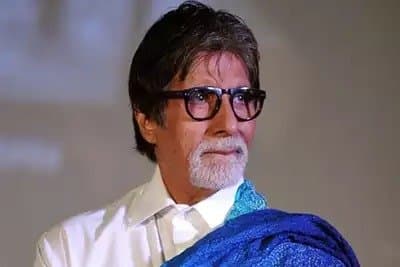 Amitabh Bachchan hospitalized! 
