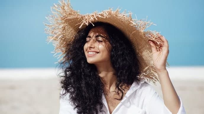 Hair Care: তীব্র গরমে চুলের যত্ন নেবেন কোন উপায়ে?