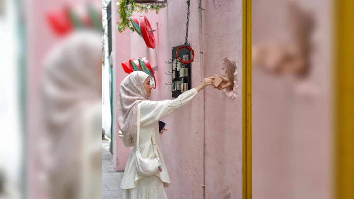 Hole In The Wall Cafe In Kuala Lumpur Goes Viral