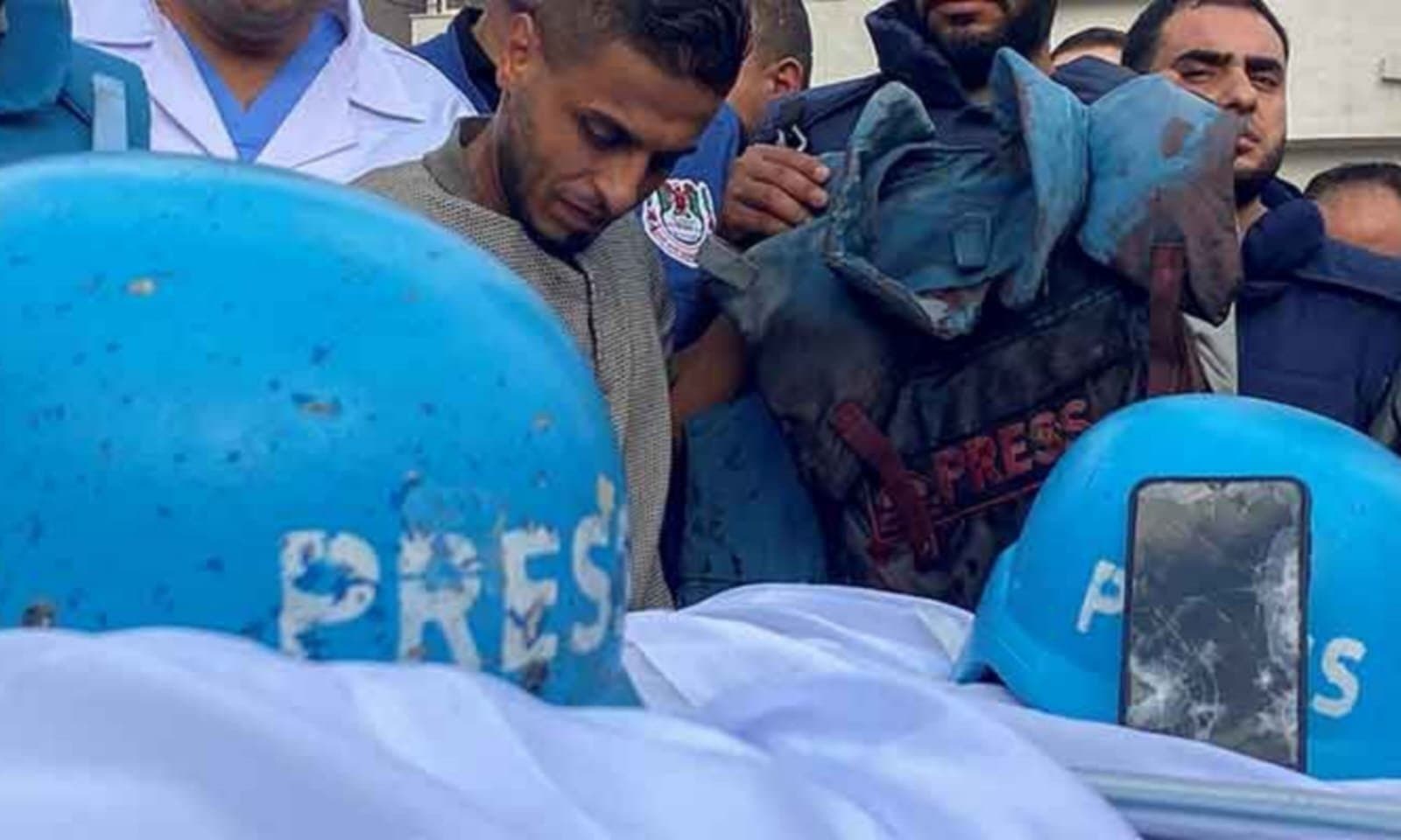 israel-hamas fight, sixty one journalist dead