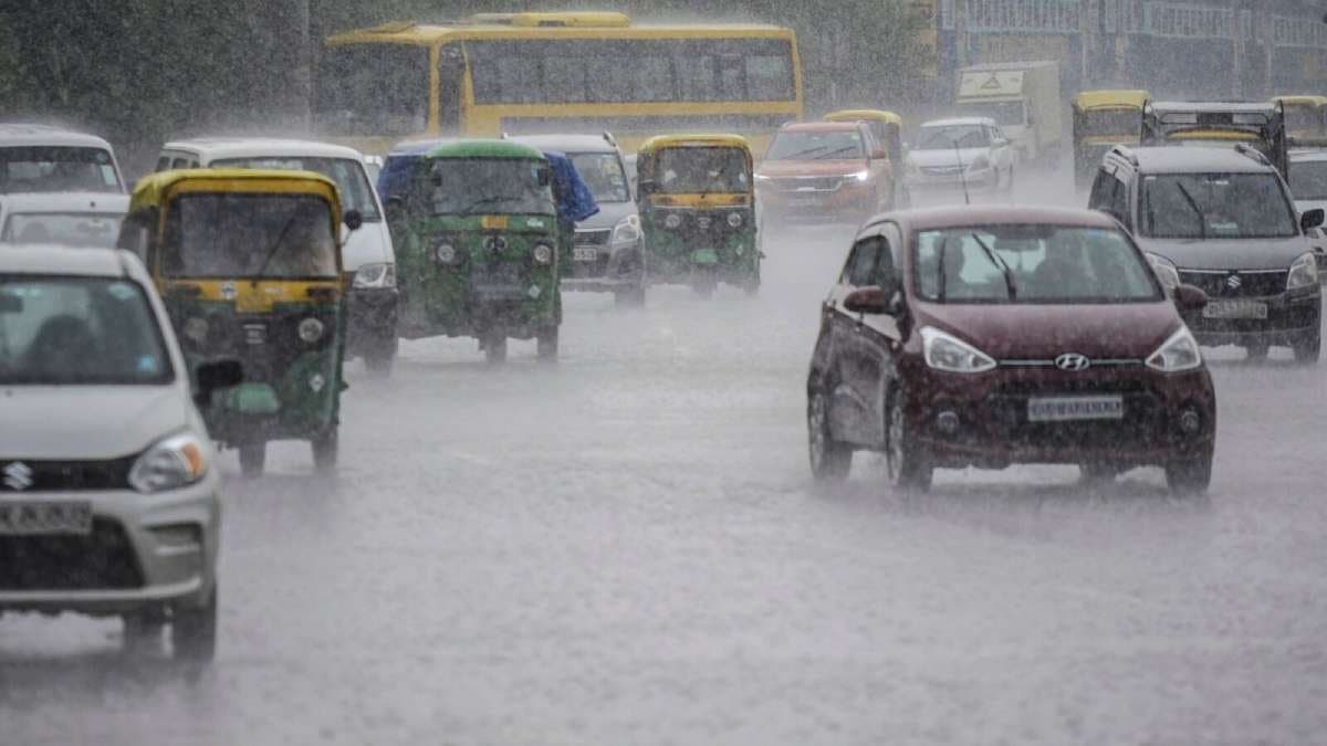 IMD Weather Update Heavy Rain in West Bengal as Southwest Monsoon Enters
