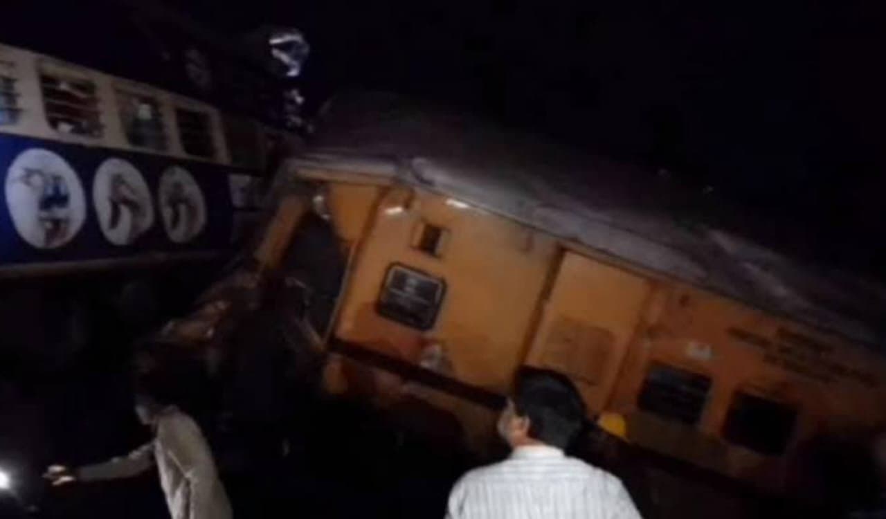 Express Train Collides With Stationary Passenger Train In Andhra