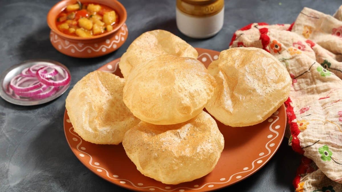 Hyderabad boy choked to death after eating three pooris together gnr