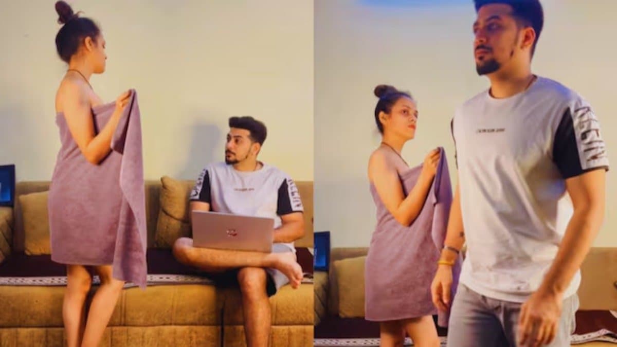 Husband s face turned pale after seeing his wife in towel