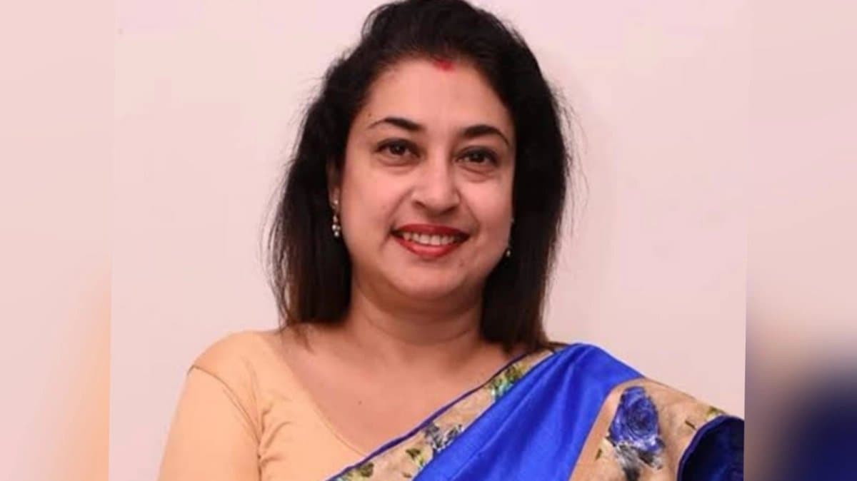 Tollywood actress Satabdi Roy open up about her love at first site 