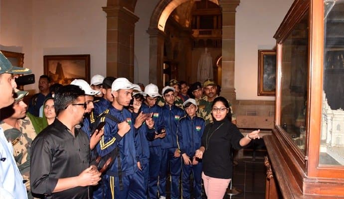 BSF Organised Bharat Darshan Project For kashmir students