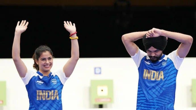 Manu Bhaker and Sarabjot Singh win bronze as India shoots second Olympic medal