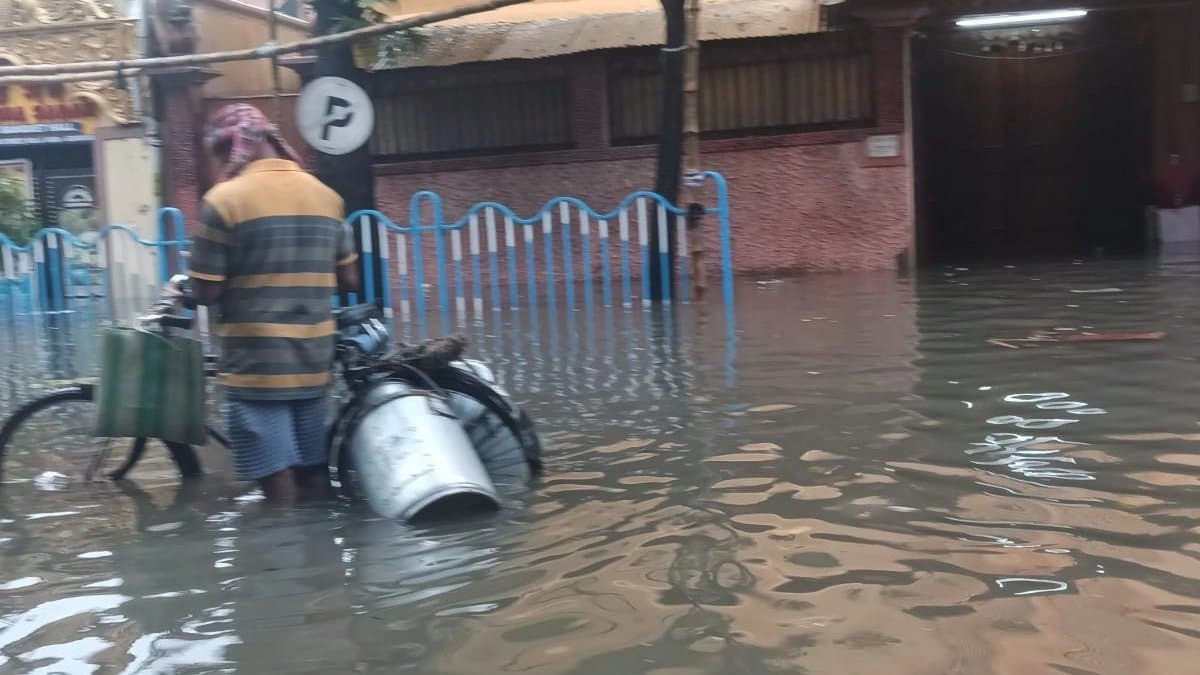 Heavy rain in Kolkata several-areas-of-kolkata-are-waterlogged know the situation