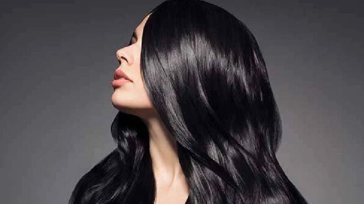 These Tips help you to get Silky hair in Durga Puja 2025