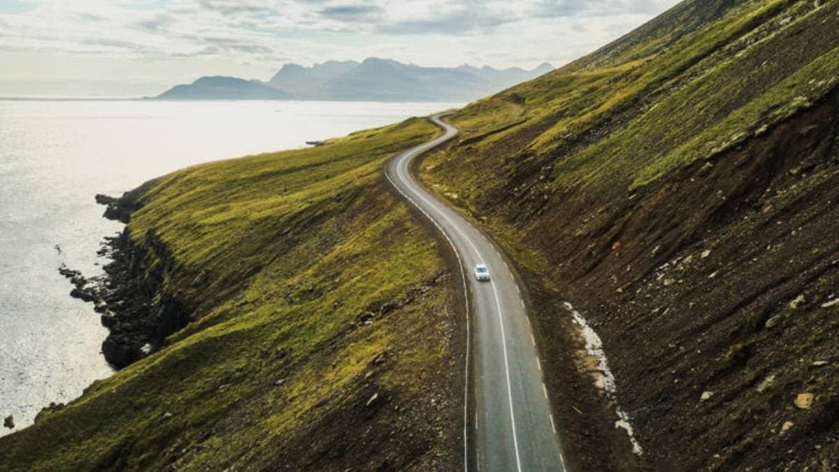 list of the ten most beautiful roads in india that you should explore