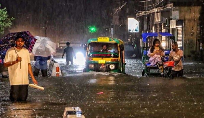  10 dead as Delhi sees record rain in 24 hours gnr 