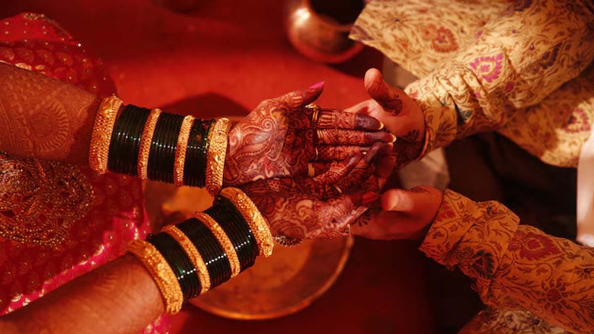 Aligar 55 year man elopes with sons fiancée marries her couple banished by village panchayat